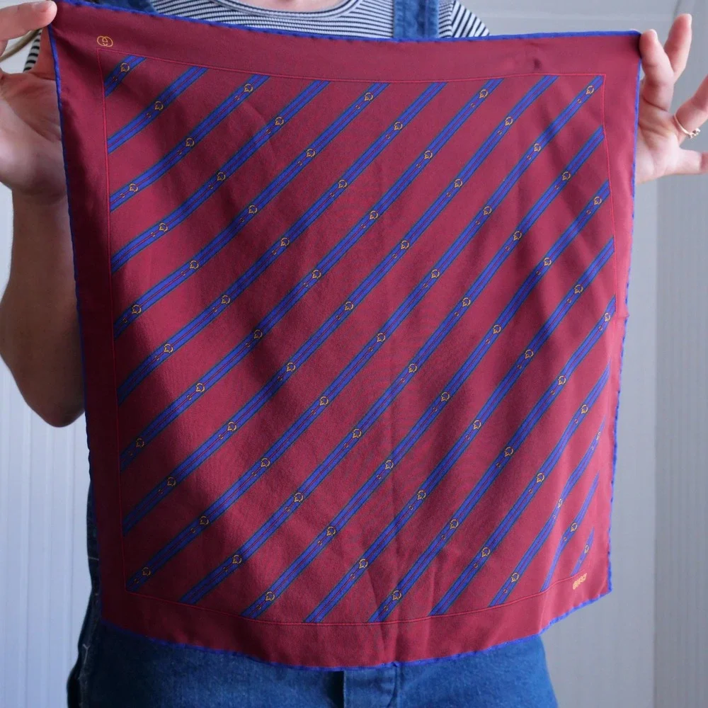 Vintage‎ Gucci silk scarf handkerchief bag tie